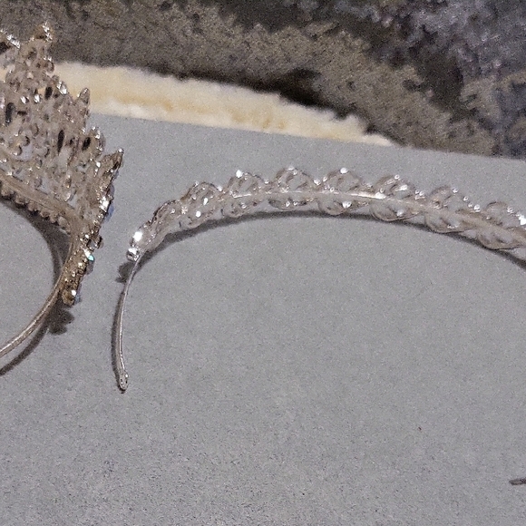 Silver Rhinestone Tiaras - Picture 6 of 8
